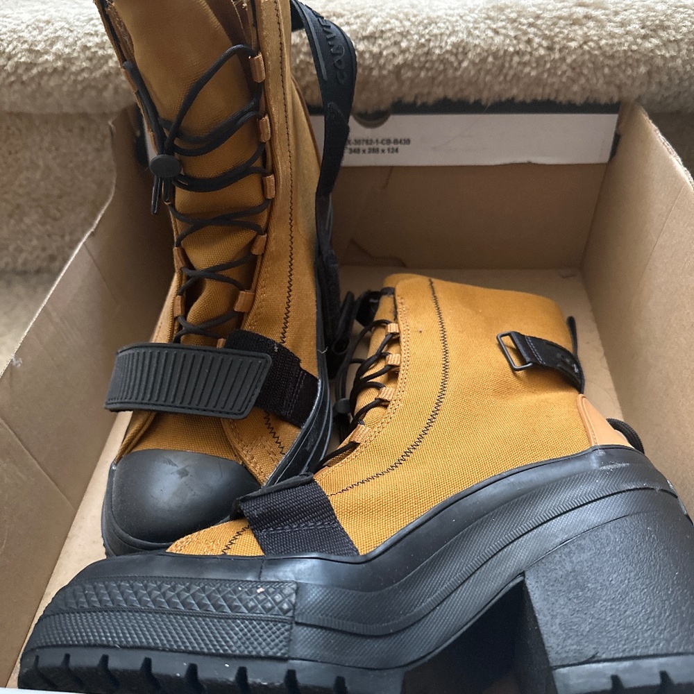 Converse Sneaker Boot